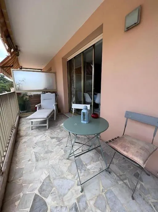 Le Pinede - Apt 4 Prs- Parking - Clim - 500M Plages Antibes Apartment